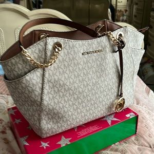 Michael Kors shoulder handbag cream with brown straps, lightly used